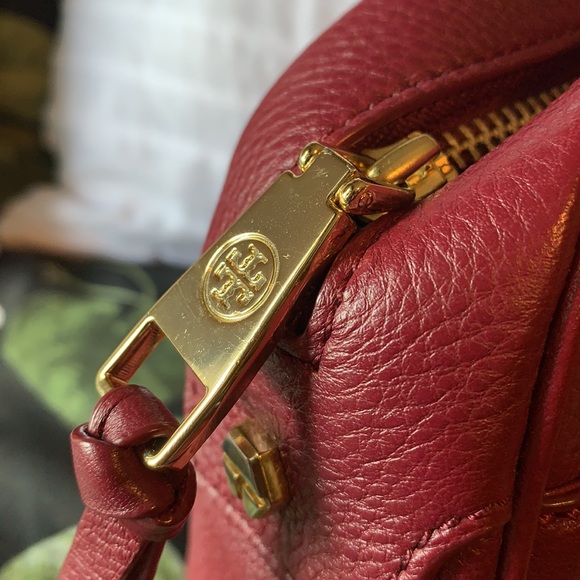 Thea Crossbody Shoulder Bag - Picture 8 of 9